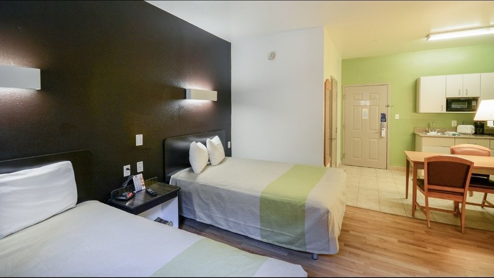 Oyo Townhouse Medical Center Area Hotel 2*